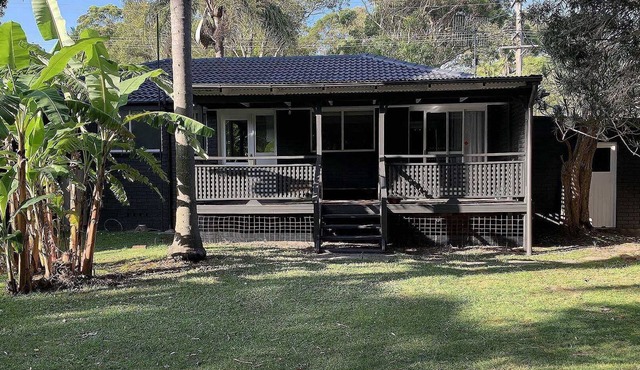 Retro Beach House by HolidayCo.