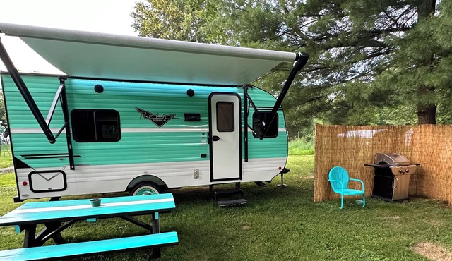 Retro Camper on Historic Route 66 Homestead