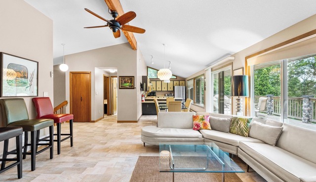 Retro Hill Top Beach House