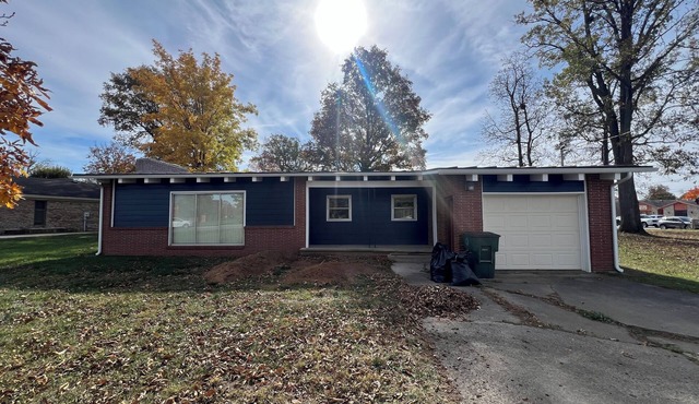 Retro Home Close to Campus