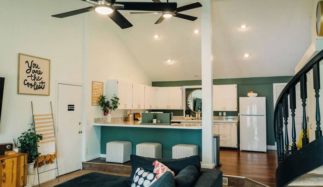 Retro Home in the Heart of Rexburg with Game Room & King Suite close to BYUI