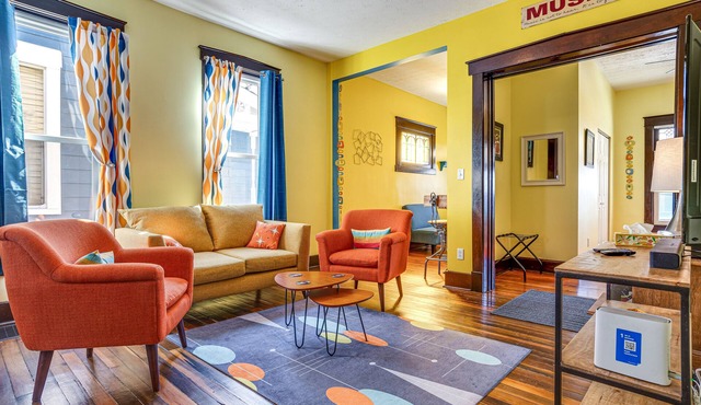 Retro-Inspired Indy Home: Walk to Fountain Square!