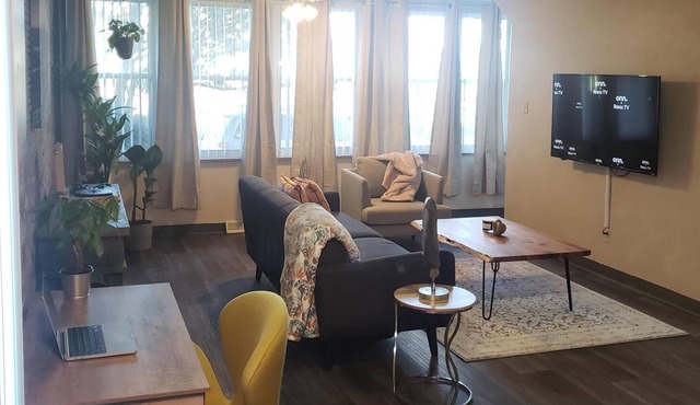 ~ Retro + Modern 2BR Condo in St. Louis Hills ~