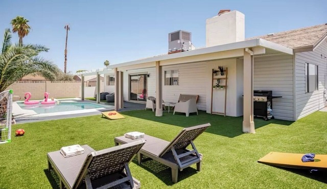 Retro Modern Oasis Pool Golf
