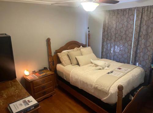 Retro Ranchhouse - Private Room