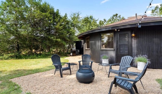 Retro Retreat 4 Beaches, Pool + P-ball + Firepit