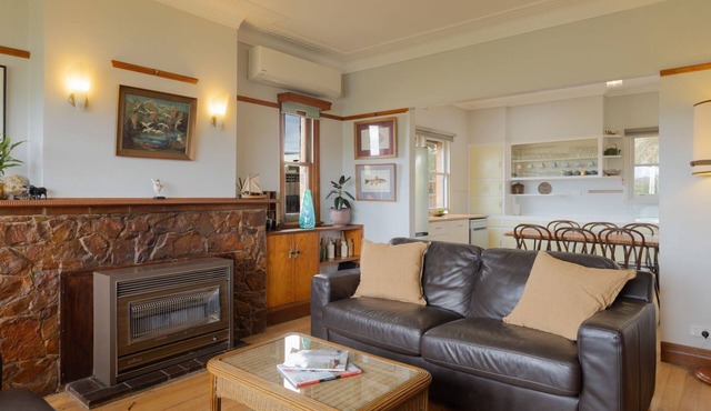 Retro Retreat - Pet Friendly