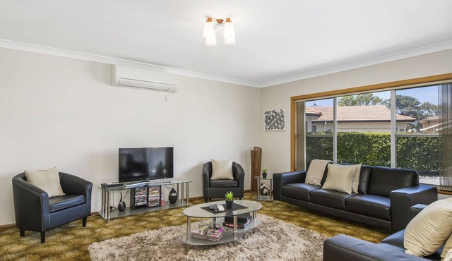 Retro @ Riverview - 4 Riverview Place North Haven