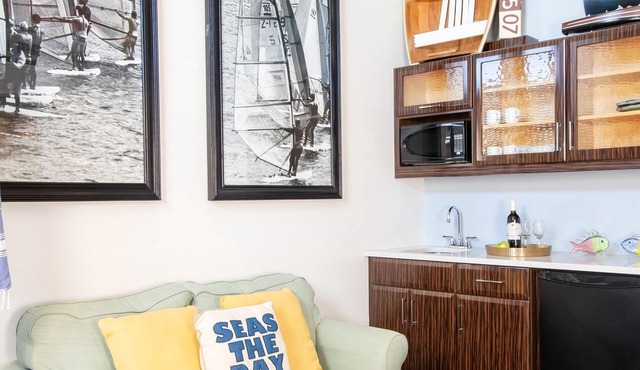 Retro Suites Hotel