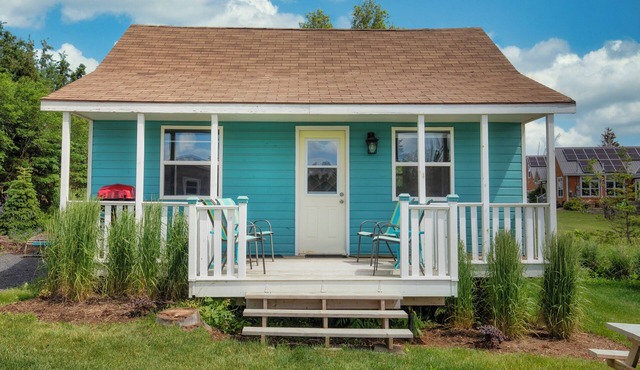 Reunion Cottages, 5 minutes walking to beach entrance & Stanhope Golf Course.