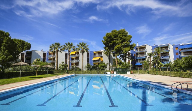 REUS MEDITERRANI - Beachfront Apartment