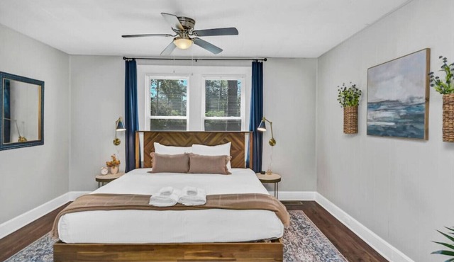Revamped 3BR Oasis on Forest Dr