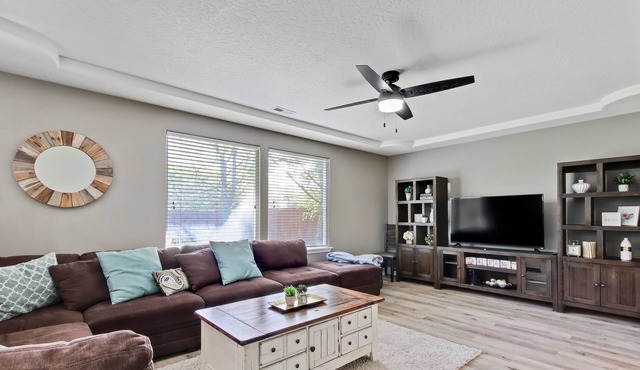 Revamped Gem in the Heart of Nampa Unwind in Style