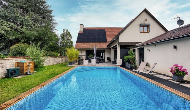 Rêve de vacances, 4 bedroom villa with pool and gym