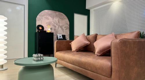 Revo Aurora Pavilion Bukit Jalil 2-5 Pax Stay Free Parking by D'Summer91 20A