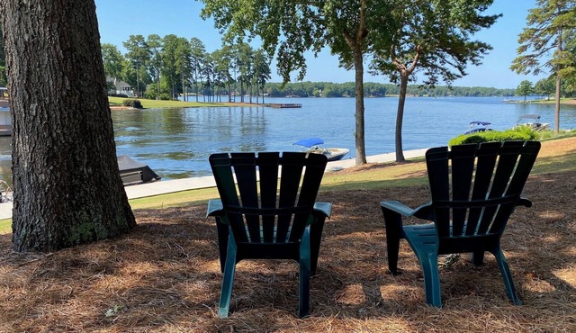 Reynolds Lake Oconee Resort Fishtales Lodge lakefront 4BR/3BA o