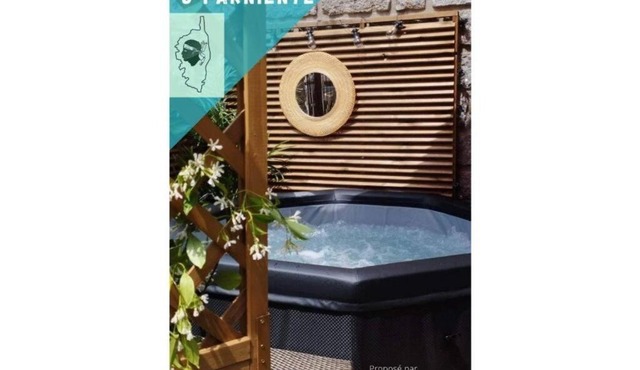 Rez de maison/jacuzzi privé/patio fleuri