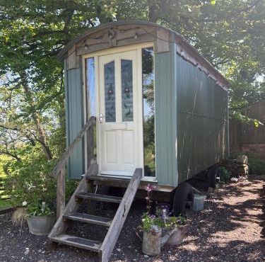 Rhodes To Serenity - Waterfall Shepherds Hut