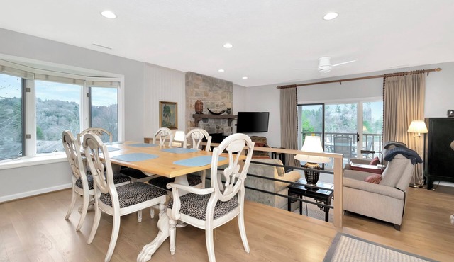 Rhododendron 4 | Restaurant, Pool, Spa