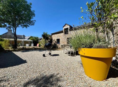 Riantec- Ti Gwenvael - Grande Maison avec Baby Foot et Terrain Clos