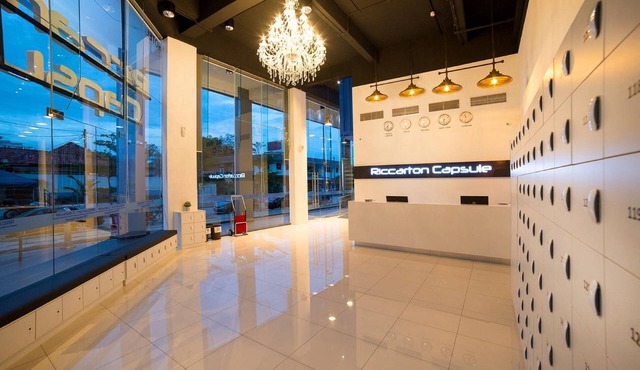 Riccarton Capsule Hotel