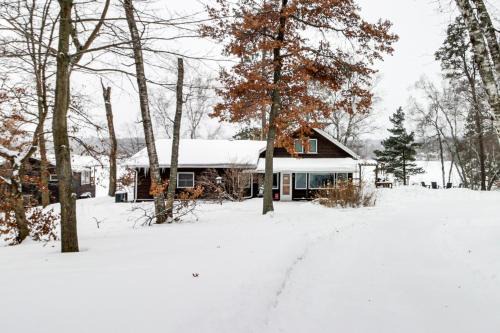 Rice Lake Lodge and Cabin with Dock Fire Pit Views