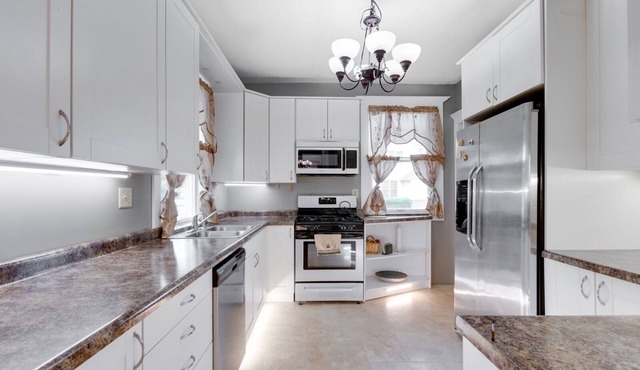 Rich Old Charm With Modern Updates! (1025)