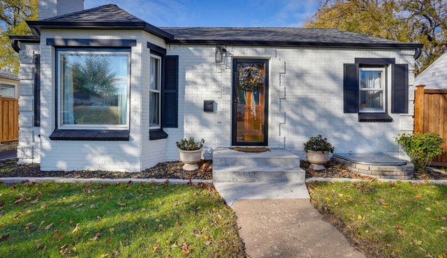 Richfield Retreat w/Fire Pit, Gas Grill & Yard!