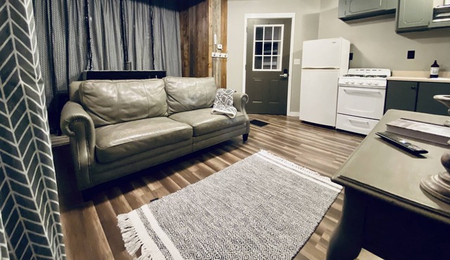 Richland NY/ The Inn Between Suite C