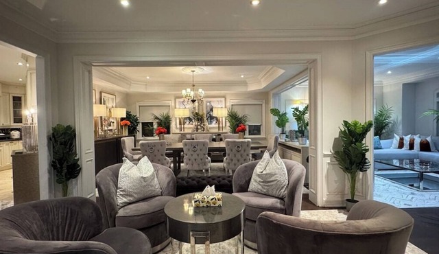 Richmond Hill Mansion | Ultimate Executive Retreat