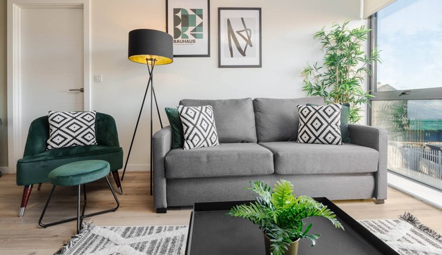 Richmond Row 2 Bed Apartment (203) | Secure Parking & EV