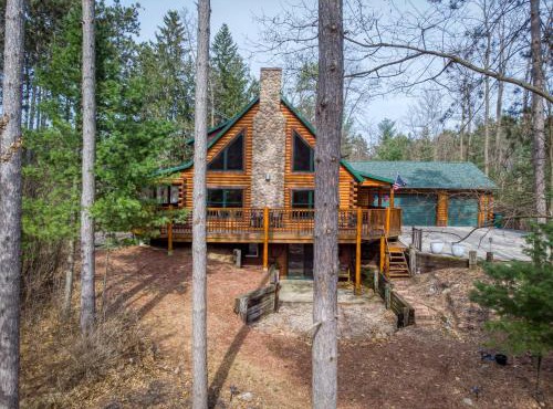 Richmond Waupaca Cabin by Simple Life Rentals
