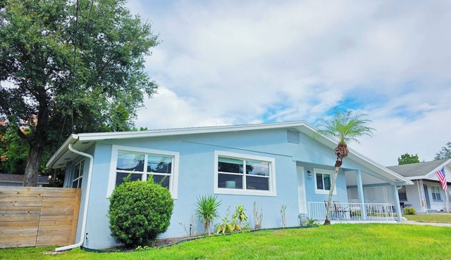 Ricks's Retreat - Downtown Winter Haven Getaway, Near Chain of Lakes