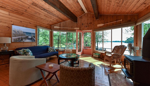Rideau Pines - Big Rideau Lake