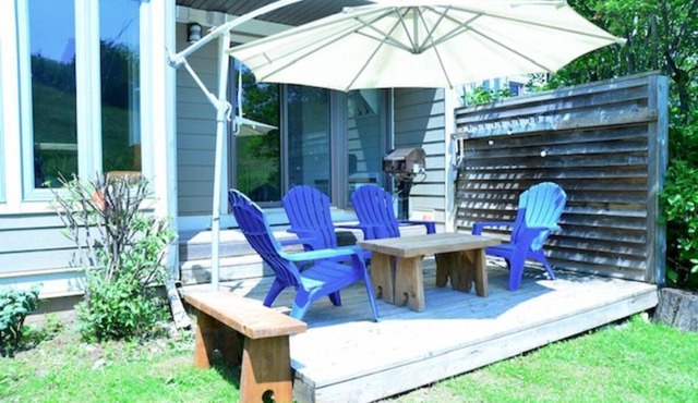 Ridge Retreat - Ground floor 2 bdrm - close to golf, hiking & Village at Blue