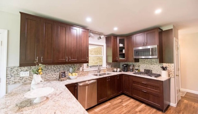 Ridgecroft Retreat-4K sqft-luxury meets comfort