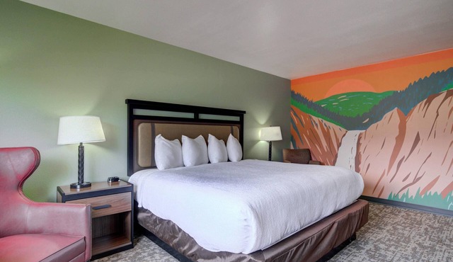 Ridgeline Hotel at Yellowstone, an Ascend Collection Hotel