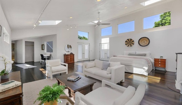 Ridgeview Retreat | Valley Views Sleeps 6