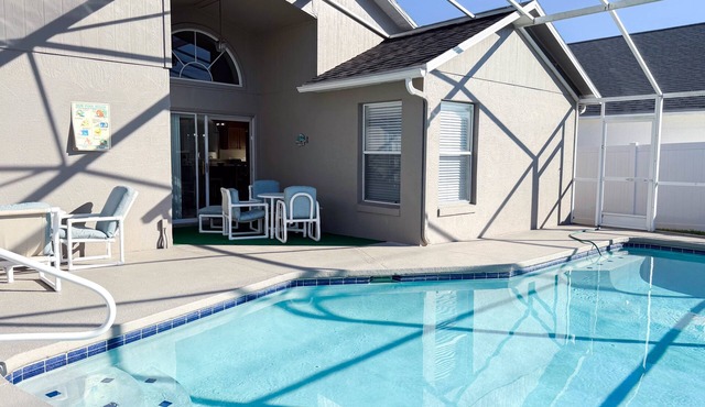 Ridgewood Lakes - 3 bedrooms Pool Home with Game Room