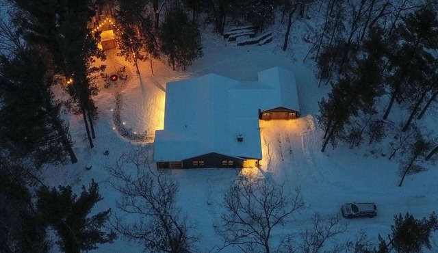 Rifugio Graziella, King Bed, Hot Tub, Sauna, Soaking Tub, Fireplace, EV+, Luxury