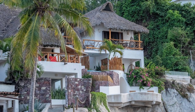 Right in front of the sea! Maguey House