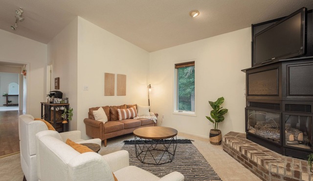 Right near the lake! Single-level home with backyard relaxation, pet-friendly!