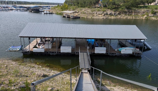 Right on Lake Travis - Dock for Boating, Paddleboard and Swimming, Cowboy Pool, Lake Views