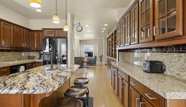 Right on the Columbia River.