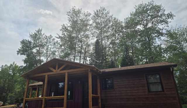 Right on the Tuscobia Trail Cozy 2-bedroom cabin in Winter with WiFi, AC