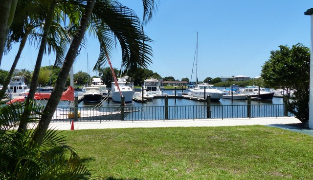 Right on the Waterfront Marina - Suite 117 - 7150 N Tamiami Tail, Sarasota FL