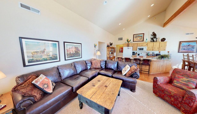 Rim Cove #O2 | 3 Bed, 2 Bath