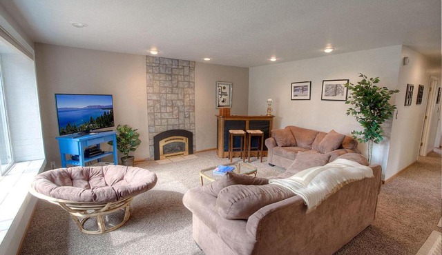 Rim Trail and Relax by Lake Tahoe Accommodations