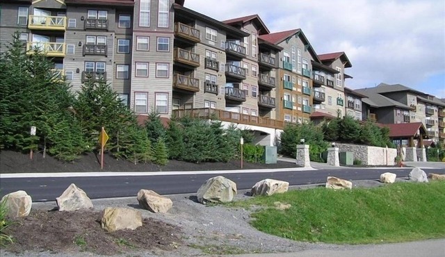 Rimfire Lodge 310 - 311 - Deluxe 2 Bedroom in the Village