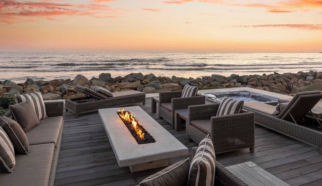 Rincon Refuge - Amazing Modern Seacliff Beachfront